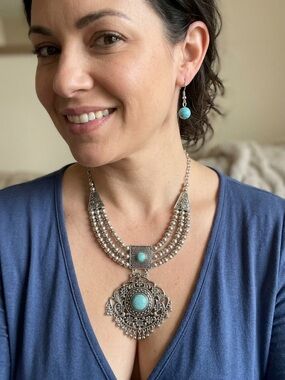 paparazzi Silver-Tone Filigree Necklace with Turquoise Accents